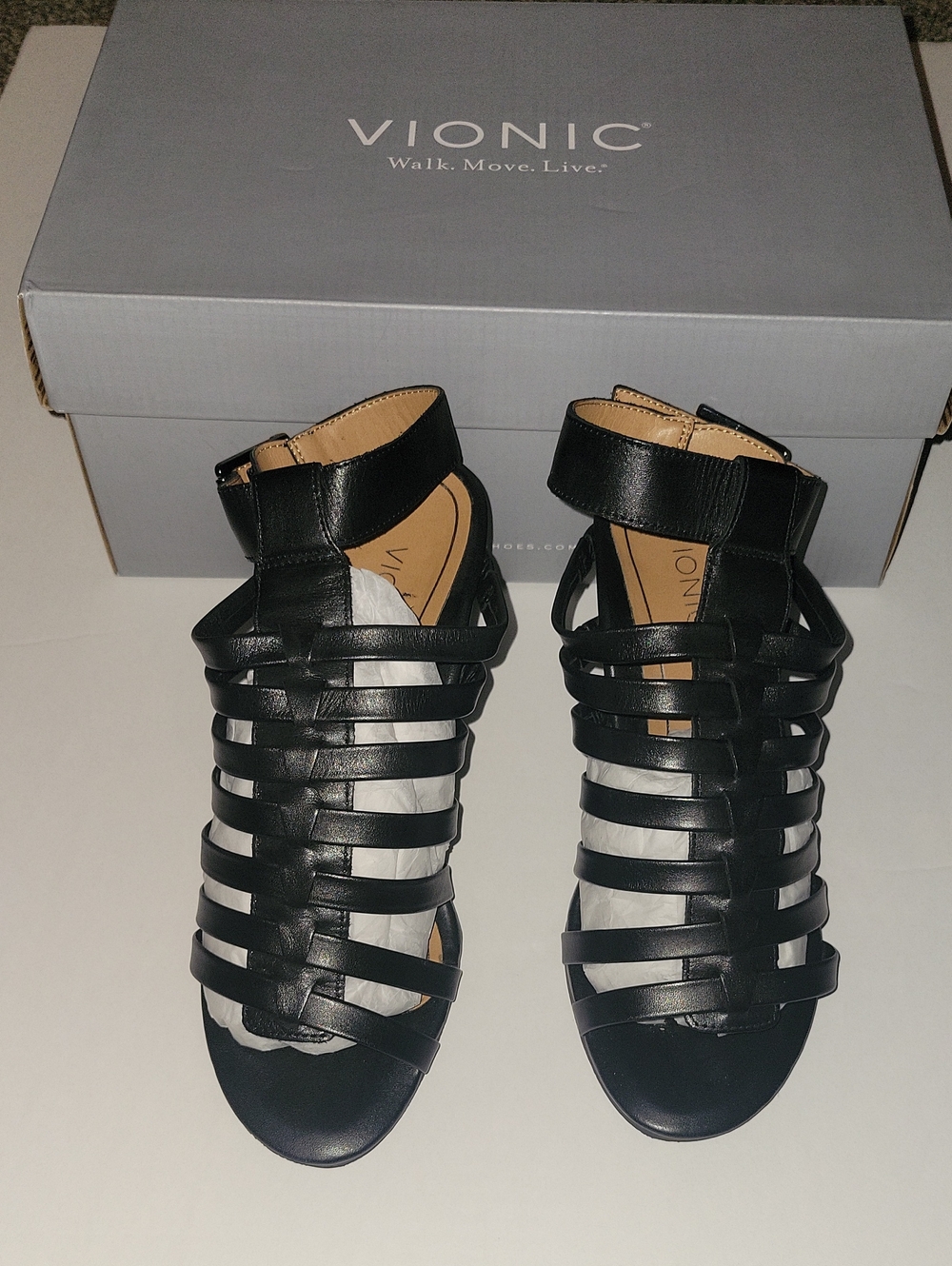 Vionic SZ 7 Black Strappy Cage Sandals with Ankle Strap Worn Once